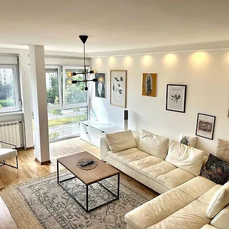 Appartement Ruzmarin 23 *